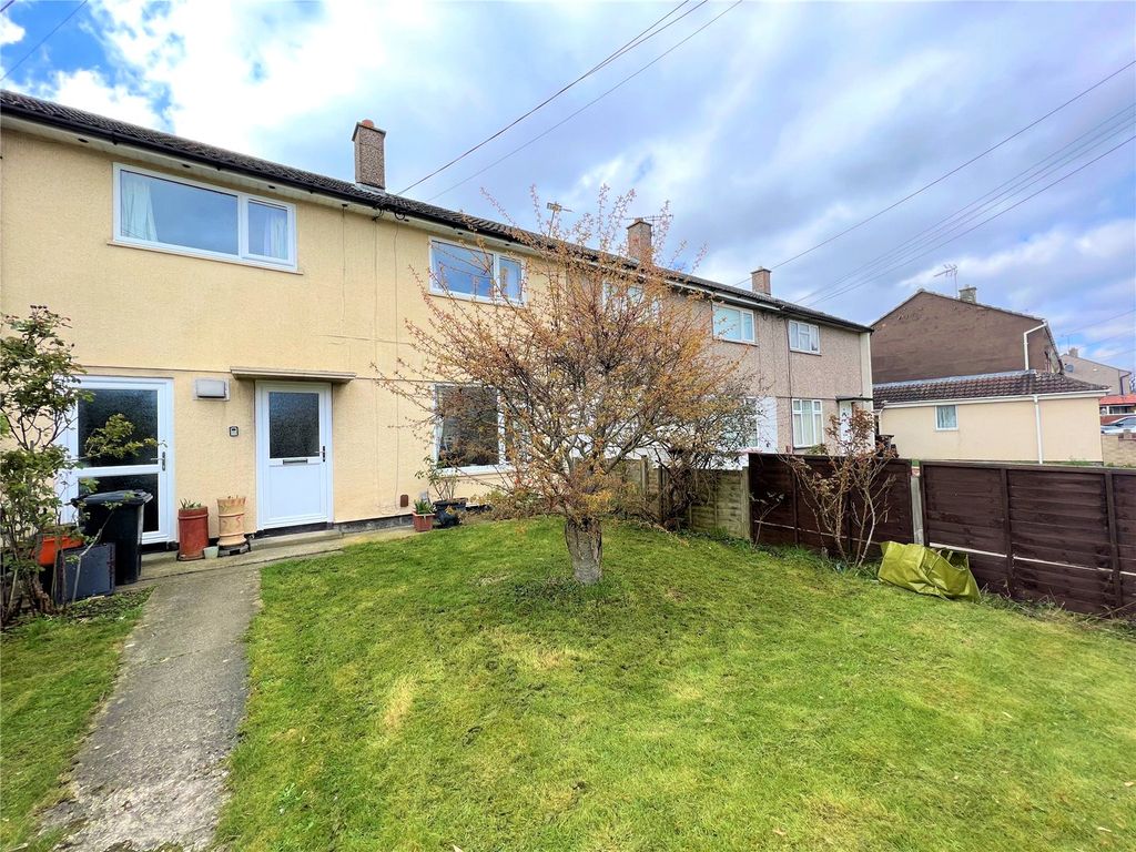 3 bed terraced house to rent in Marlowe Avenue, Swindon SN3 Zoopla