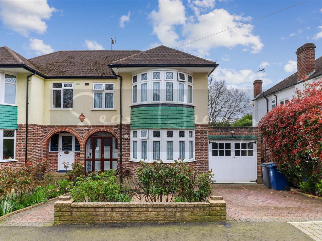 3 bed semidetached house for sale in Tudor Road, New EN5, £799,000 Zoopla