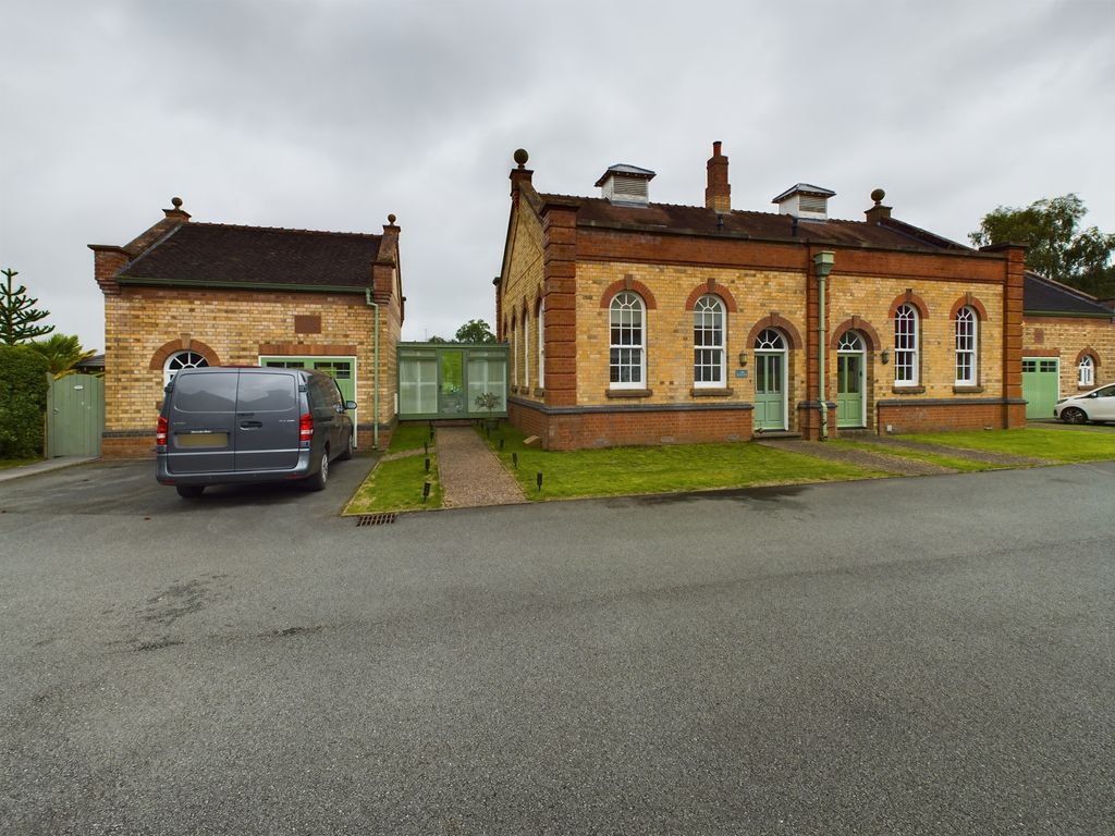 4 bed semidetached house for sale in Hatton Manor, Cotes Heath