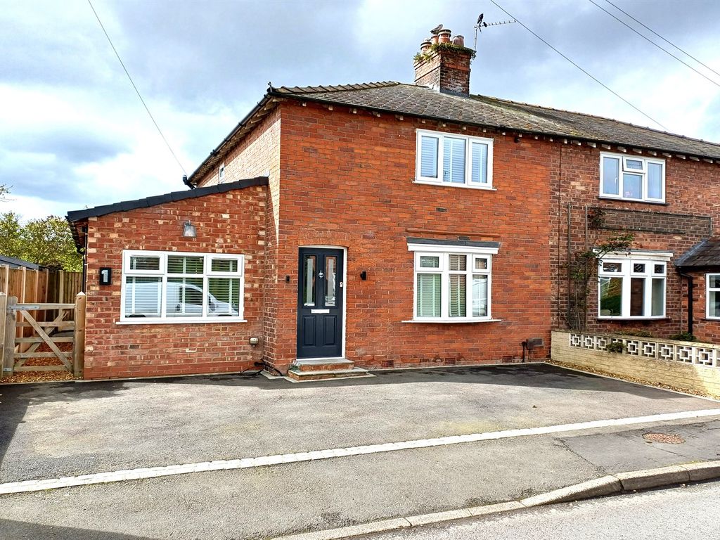 3 bed semidetached house for sale in Springwood Avenue, Knutsford WA16