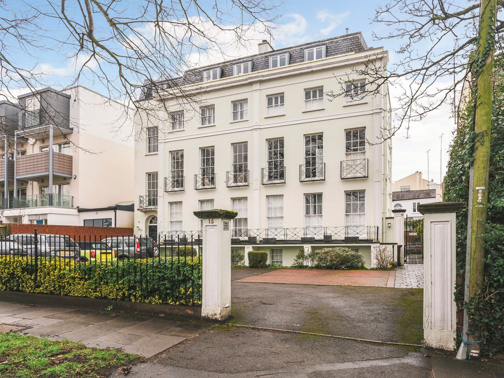 3 bed flat for sale in Vittoria Walk, Cheltenham GL50, £675,000 Zoopla