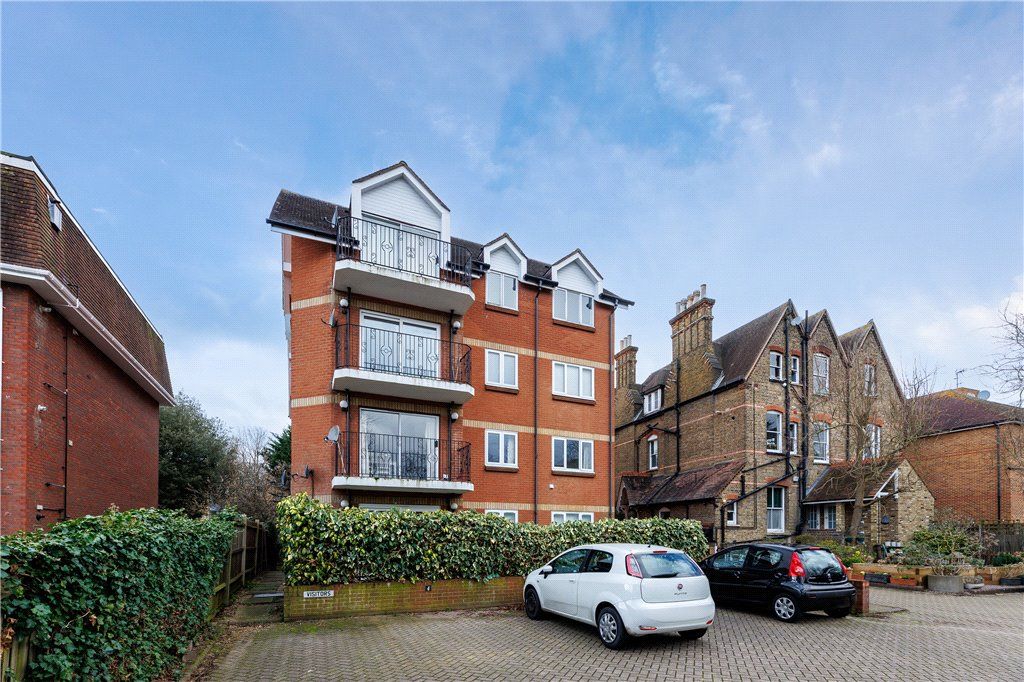 2 bed flat for sale in The Downs, Wimbledon SW20, £560,000 Zoopla