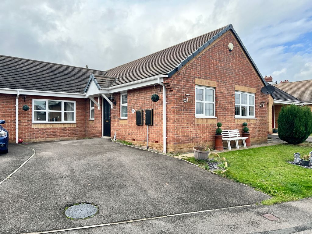 4 bed detached bungalow for sale in Queens Road, Cudworth, Barnsley