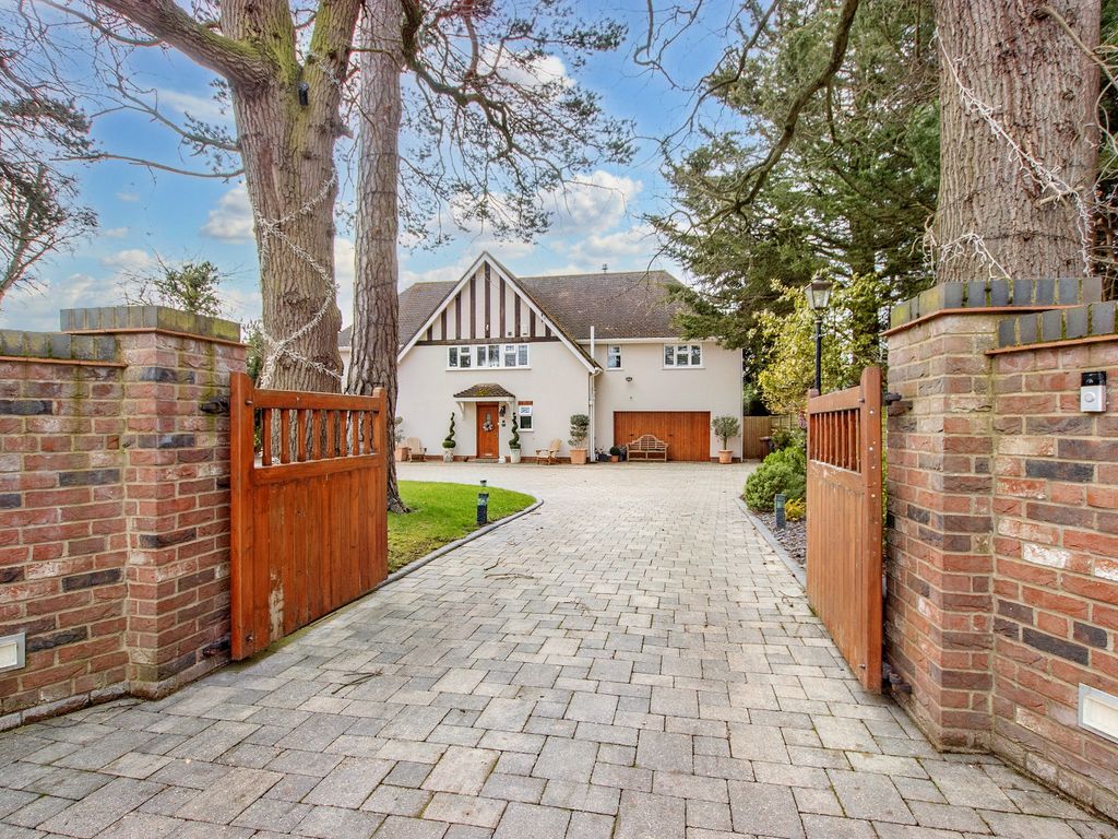 5 bed detached house for sale in Priory Lane, South Wootton, King's