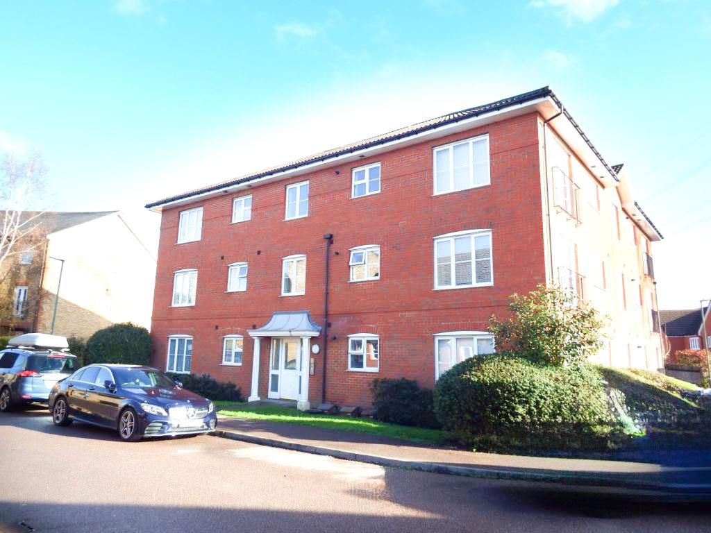 2 bed flat to rent in Cheviot Way, Stevenage SG1, £1,250 pcm Zoopla