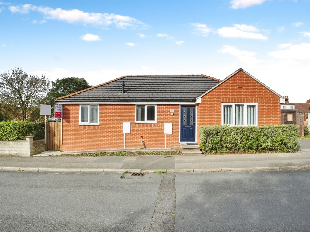2 bed detached bungalow for sale in Norfolk Drive, North Anston