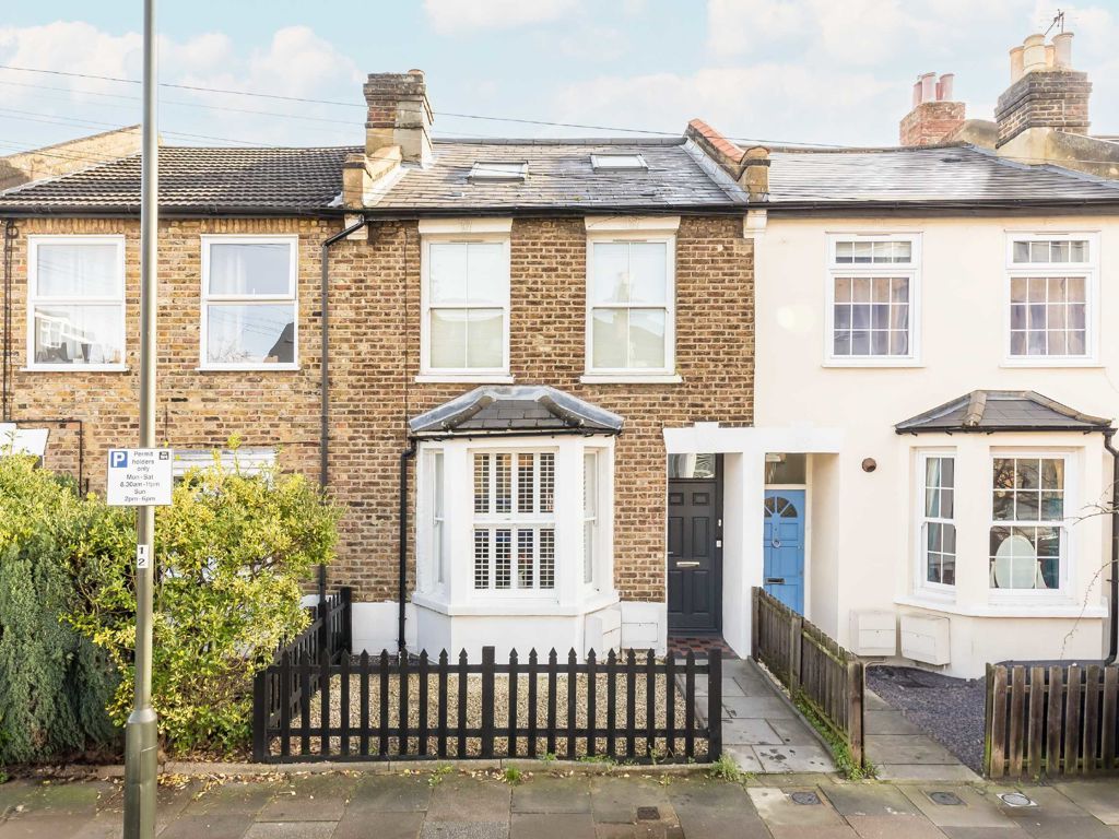 1 bed flat for sale in Palmerston Road, London SW19, £435,000 Zoopla