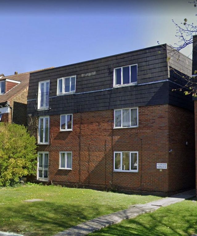 1 bed flat to rent in Flat, Willow Court, Bensham Manor Road, Thornton