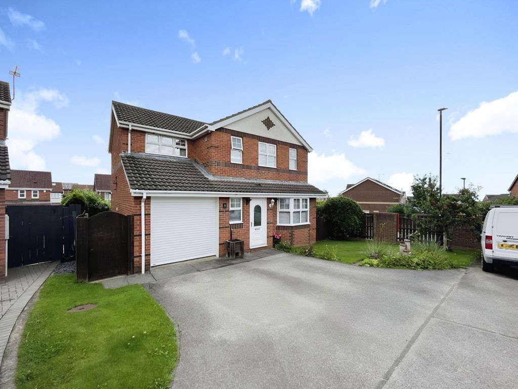 4 bed detached house for sale in Torcross Close, Hartlepool TS27, £
