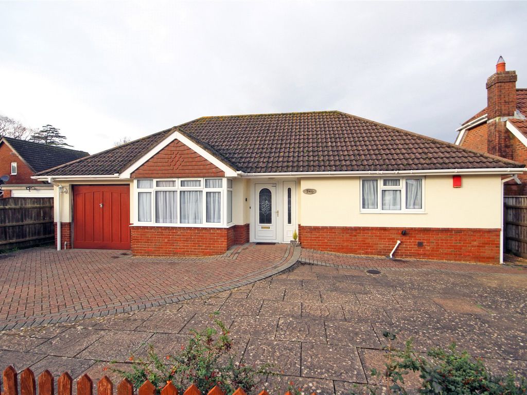 2 bed bungalow for sale in Milton Grove, New Milton, Hampshire BH25, £