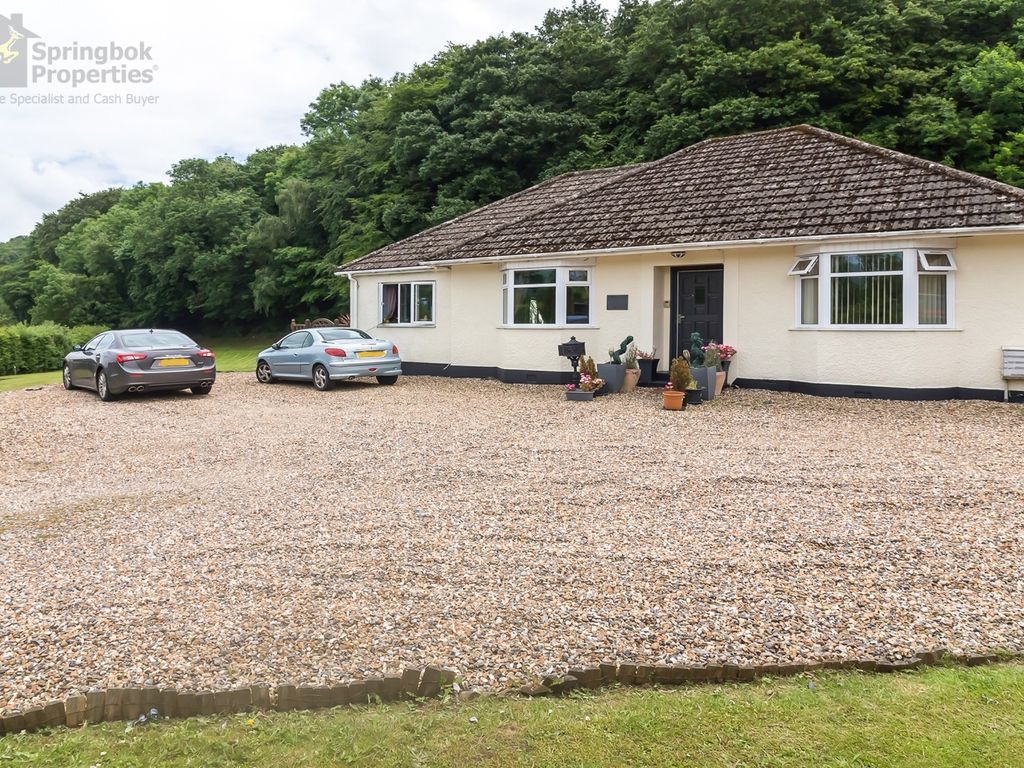 5 bed bungalow for sale in Blaenavon Road, Abergavenny, Gwent NP7 Zoopla