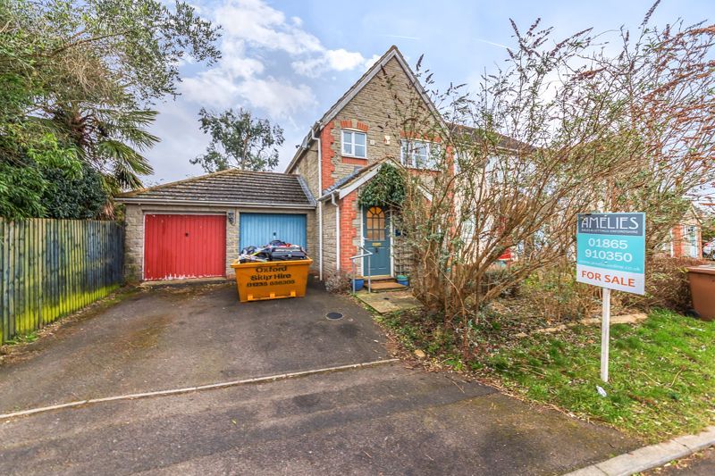 3 bed semidetached house for sale in Way, Oxford OX4, £