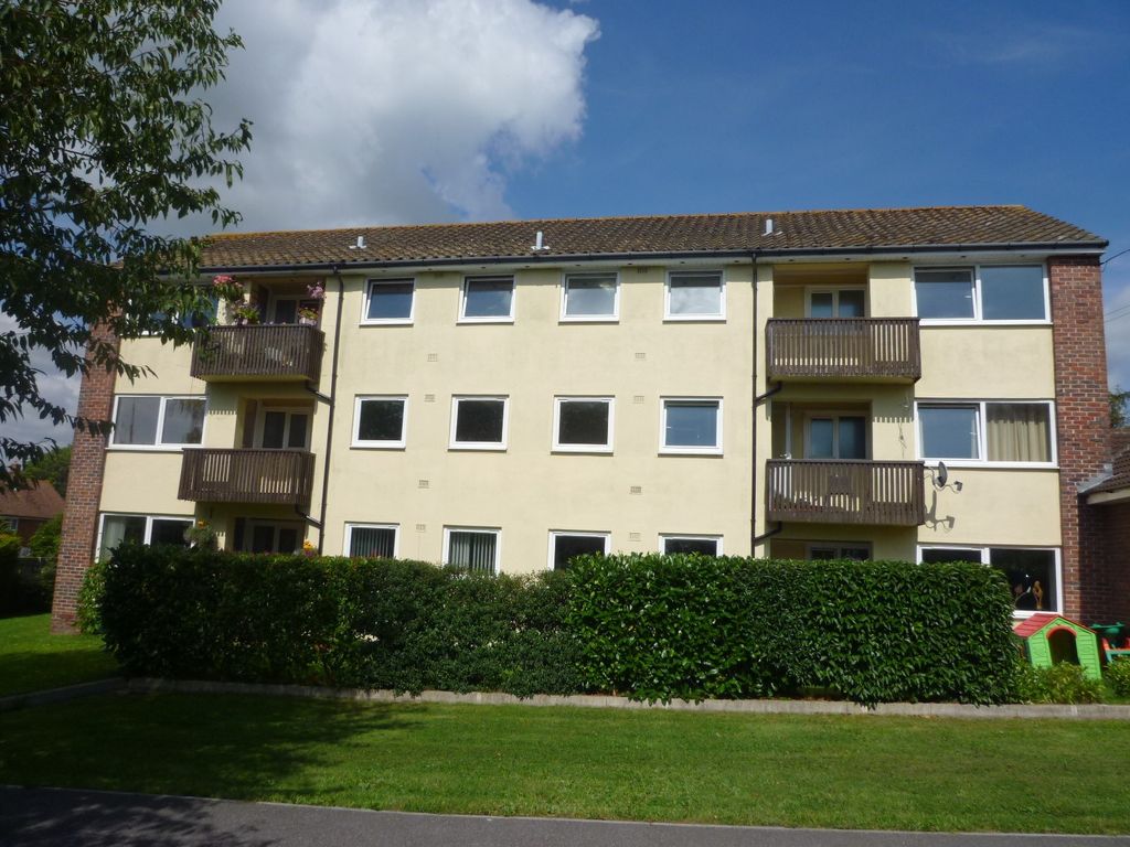2 bed flat to rent in Norton Close, Southwick, Fareham PO17 Zoopla