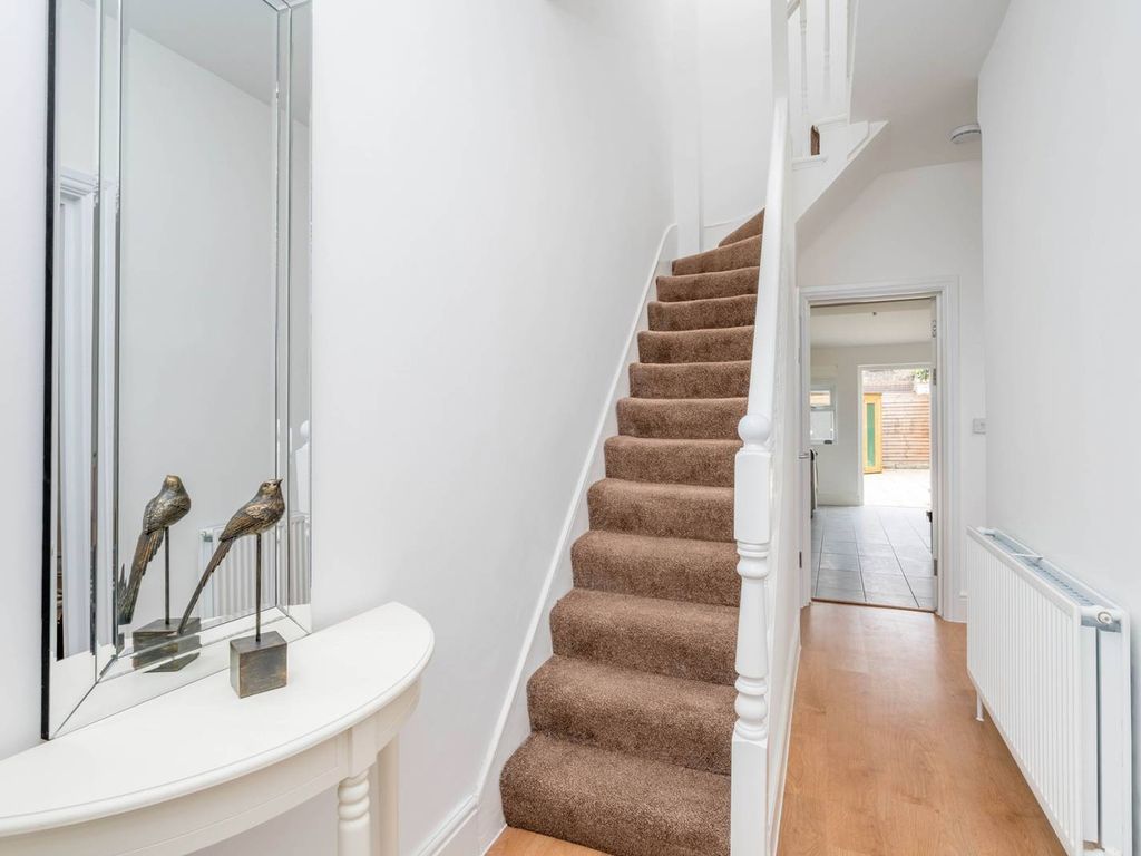 6 bed property for sale in Ilford IG1, Ilford,, £650,000 Zoopla