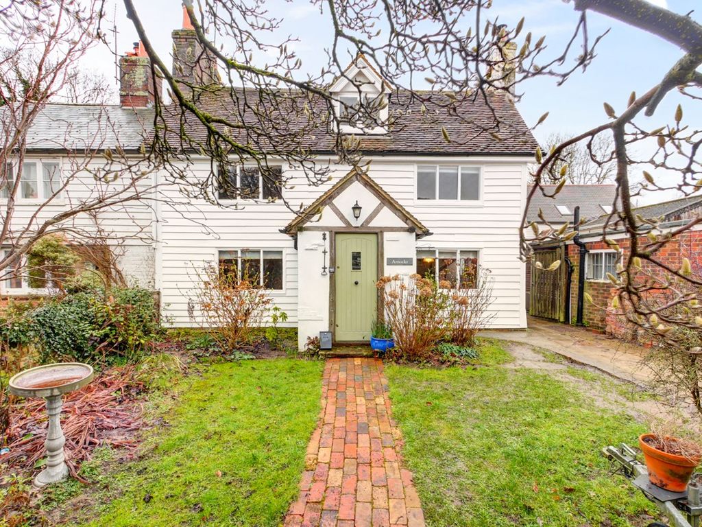 4 bed semidetached house for sale in Gardner Street, Herstmonceux BN27