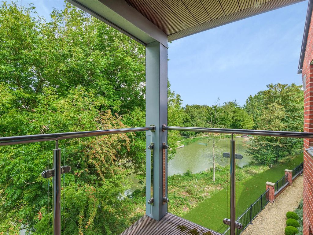 Wharf Street, Devizes SN10  