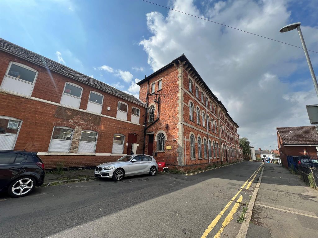 Green Lane, Kettering NN16  