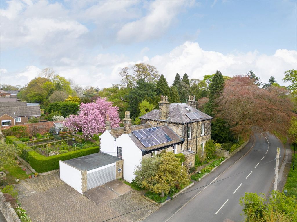 6 bed detached house for sale in Rossett Green Lane, Harrogate HG2 Zoopla