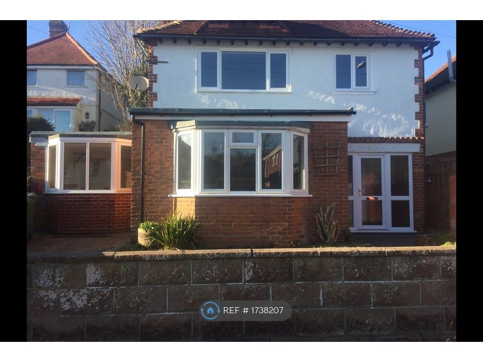 4 bed detached house to rent in Vale Road, Seaford BN25 Zoopla