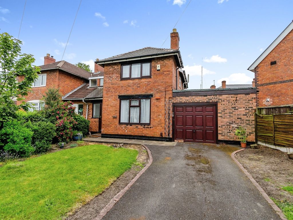 3 bed semidetached house for sale in Broadstone Avenue, Walsall WS3, £