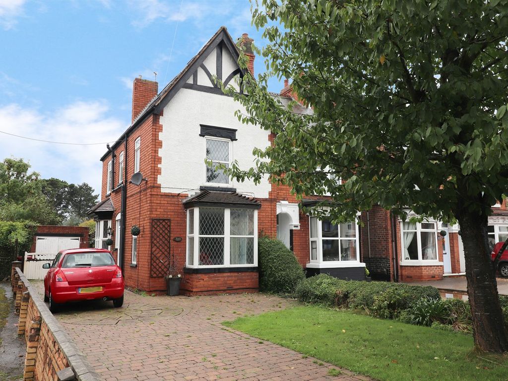 3 bed semidetached house for sale in Ashby Road, Scunthorpe DN16, £