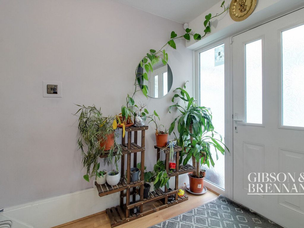 3 bed terraced house for sale in Ballards Walk, Basildon SS15, £315,000