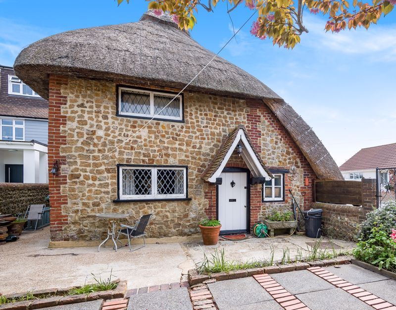 2 bed property for sale in Summer Lane, Pagham PO21 Zoopla