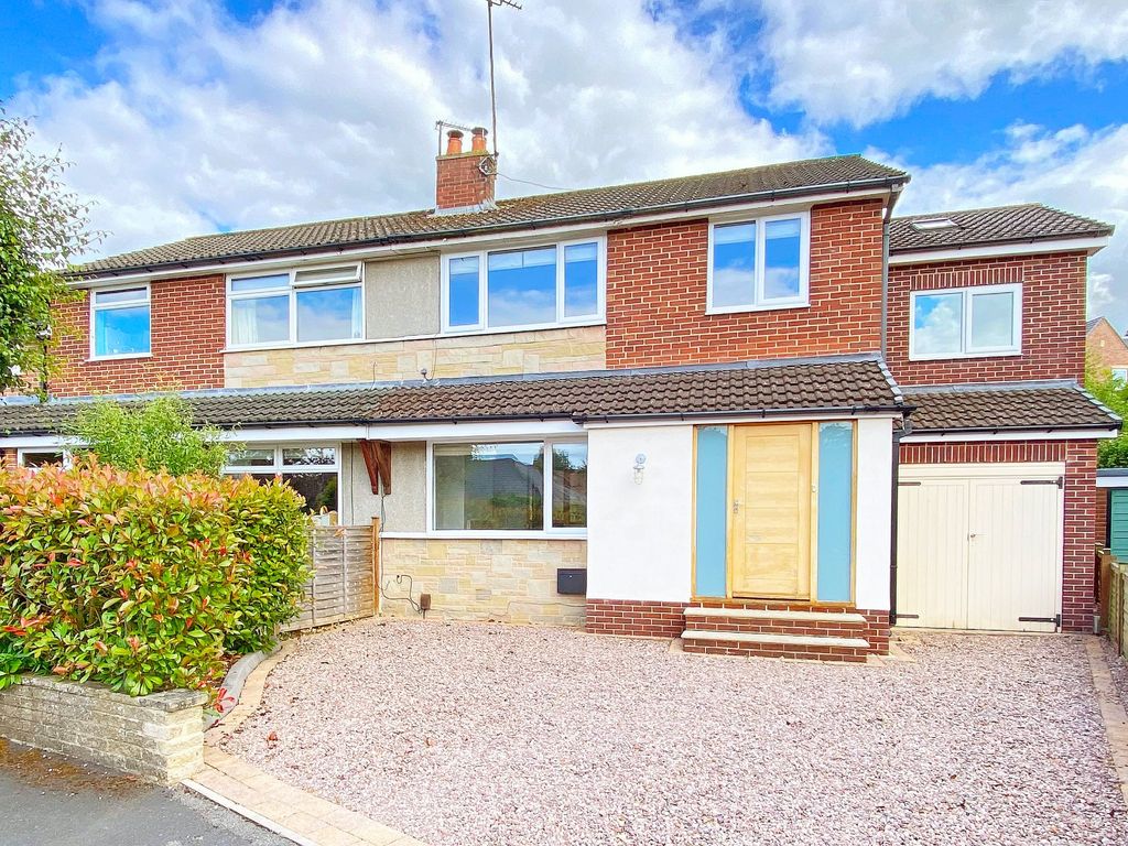 3 bed semidetached house for sale in Pannal Avenue, Pannal, Harrogate