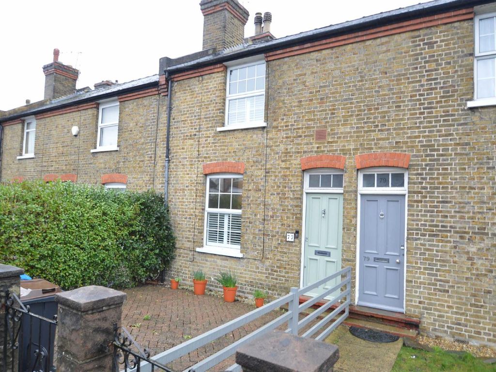 3 bed terraced house for sale in Chipstead Valley Road, Coulsdon CR5 Zoopla