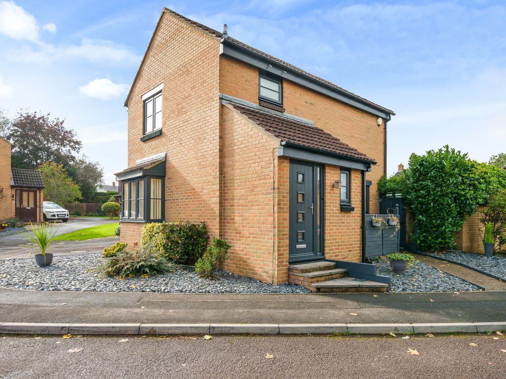 3 bed linkdetached house for sale in Coniston Close, Bridgeyate