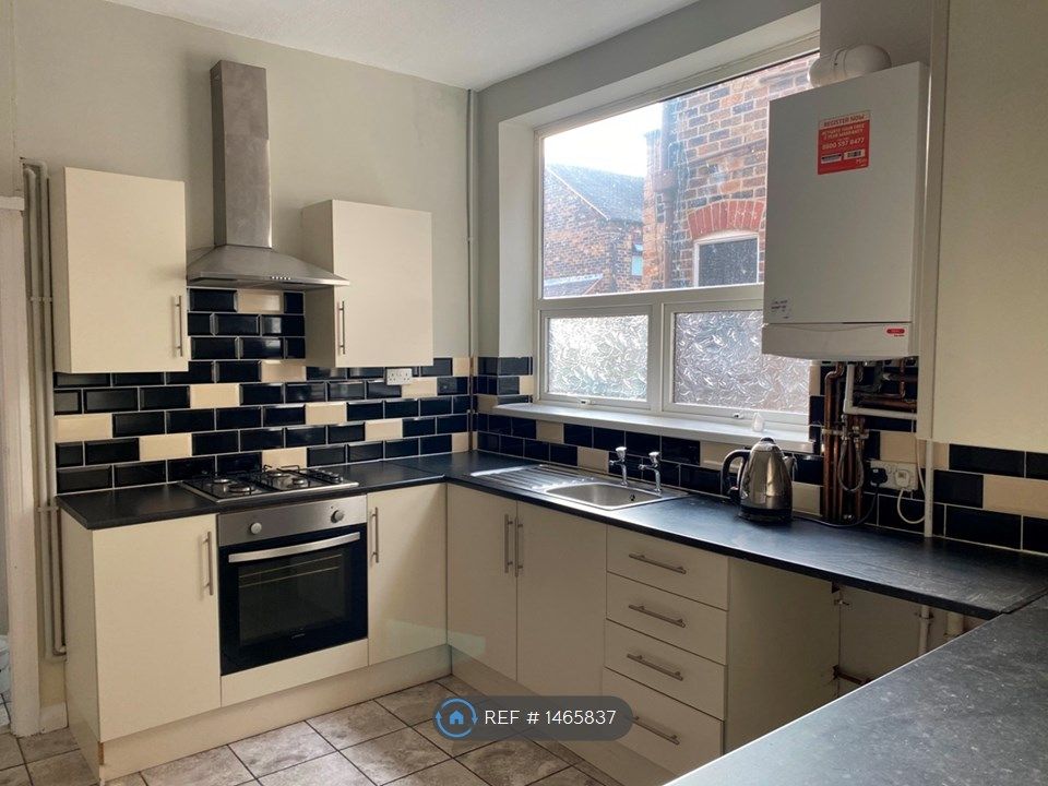 1 bed flat to rent in Alexandra Road, May Bank ST5 Zoopla
