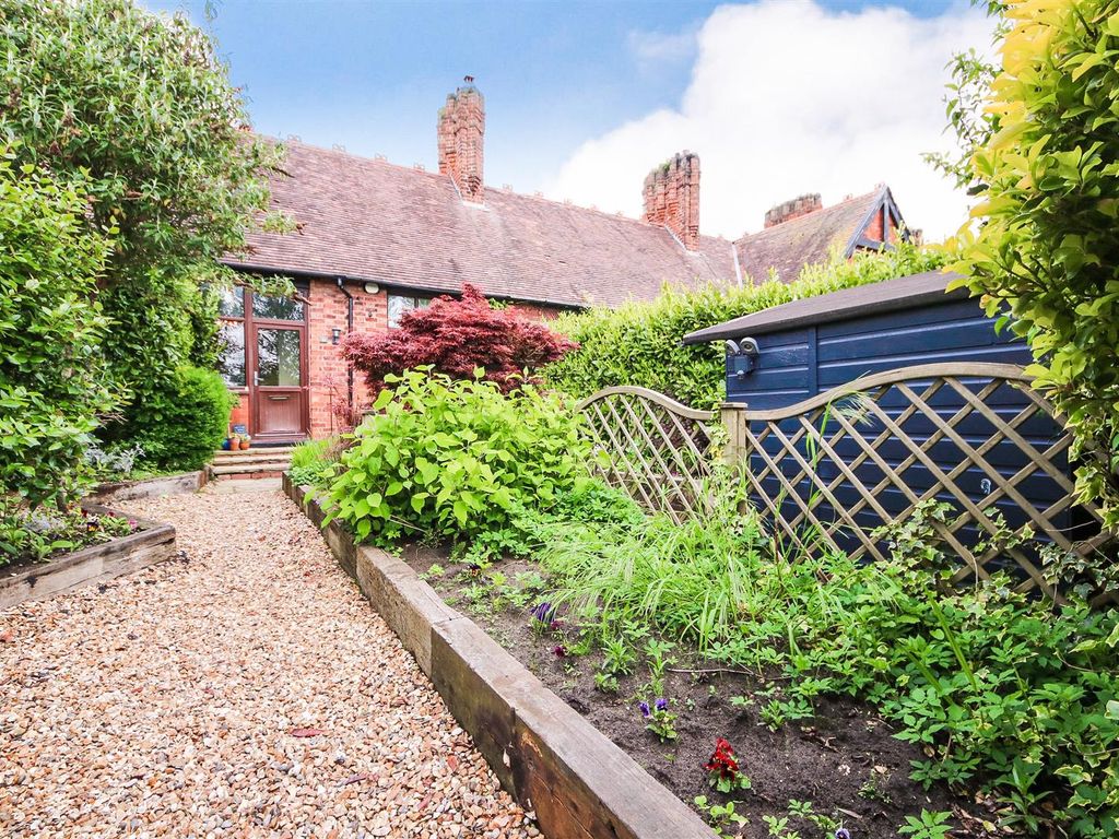 2 bed cottage for sale in Hall Road, Scarisbrick, Ormskirk L40 Zoopla