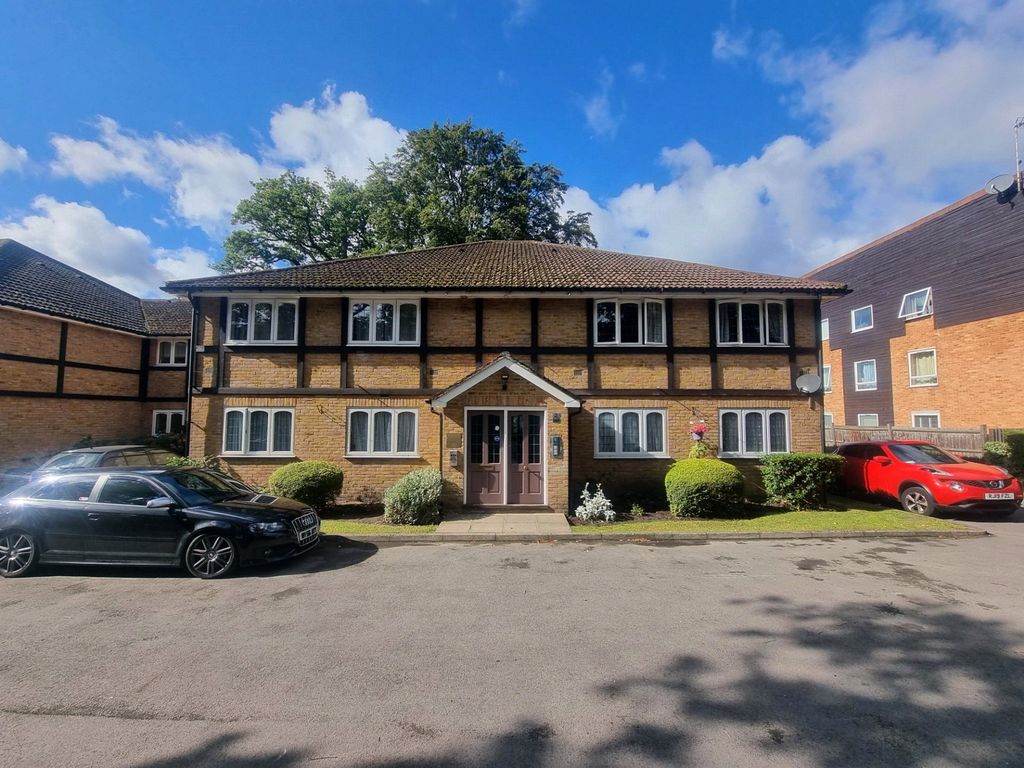 1 bed flat for sale in Aragon Court, Bracknell, Berkshire RG12 Zoopla