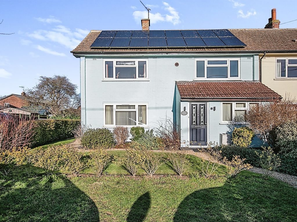 4 bed end terrace house for sale in Clare Avenue, Woodbridge IP12 Zoopla