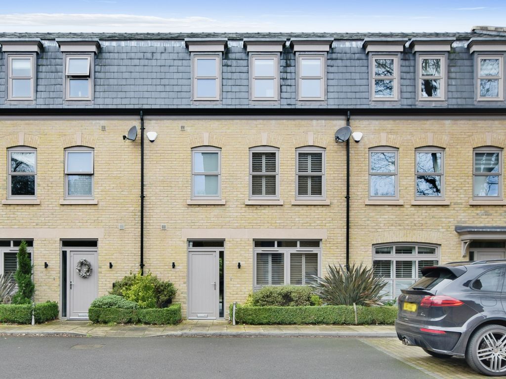 4 bed detached house for sale in Kensington Gardens, Lynton Lane