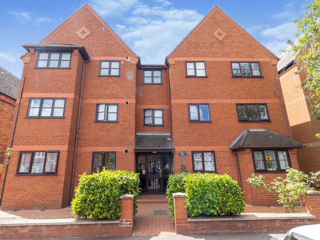 178 Hurst Grove, Bedford MK40  