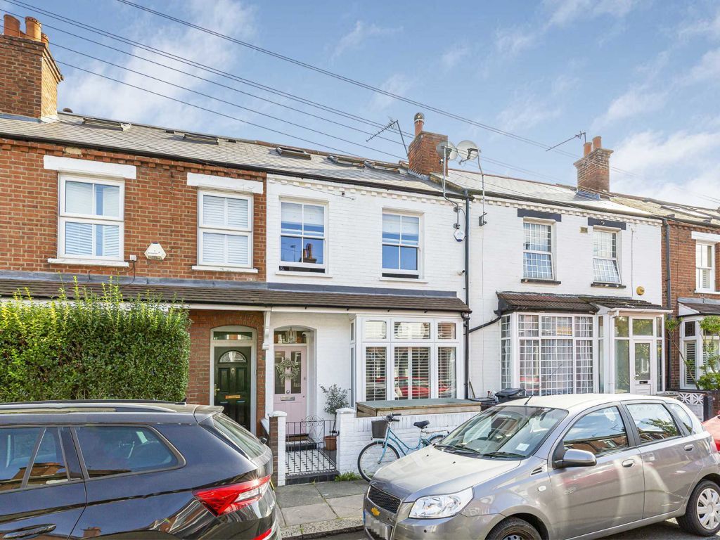 4 bed terraced house for sale in York Road, Brentford TW8, £795,000