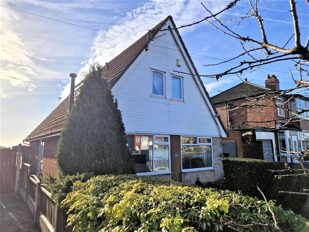 3 bed detached house for sale in East Lancashire Road, Worsley