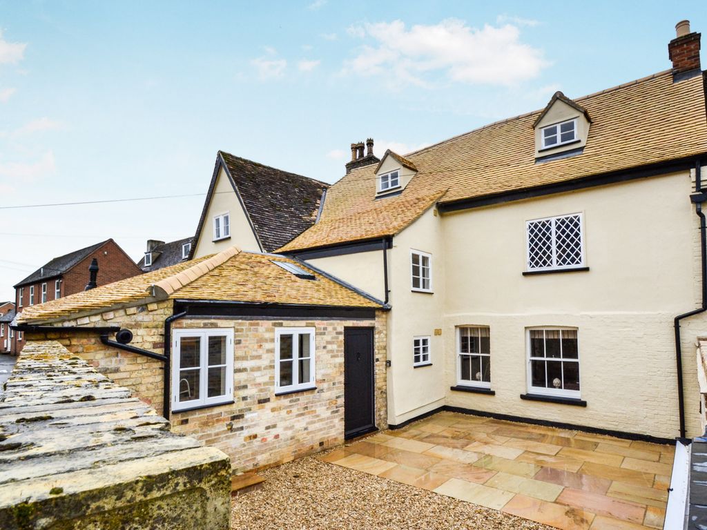 4 bed cottage for sale in Lee Court, St. Marys Street, Eynesbury, St