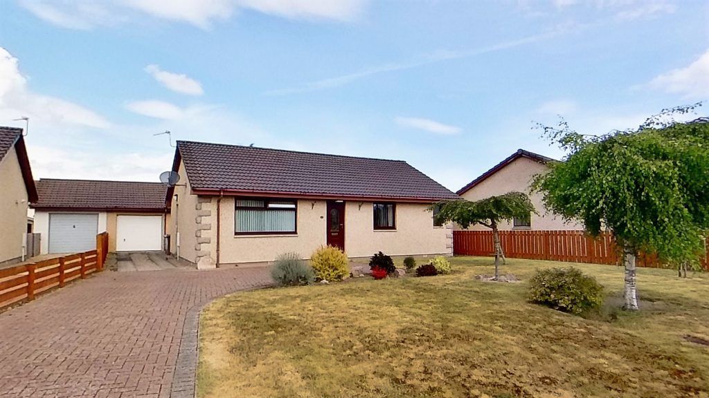 3 bed detached bungalow for sale in 39 Riverpark, Nairn IV12, £245,000