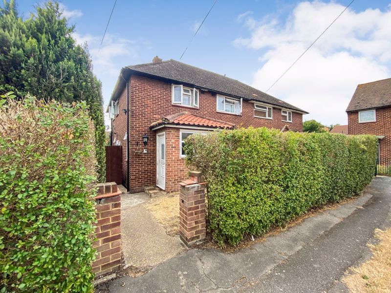3 bed semidetached house for sale in Bann Close, South Ockendon, Essex RM15 Zoopla