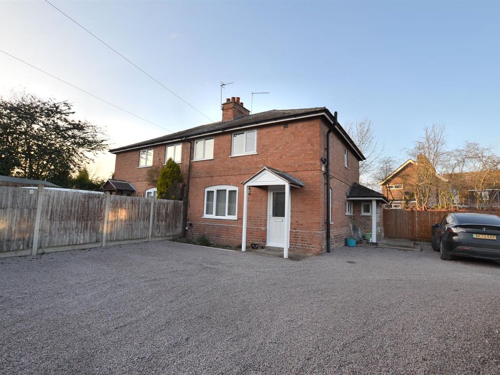 3 bed semidetached house for sale in Back Lane, Cossington