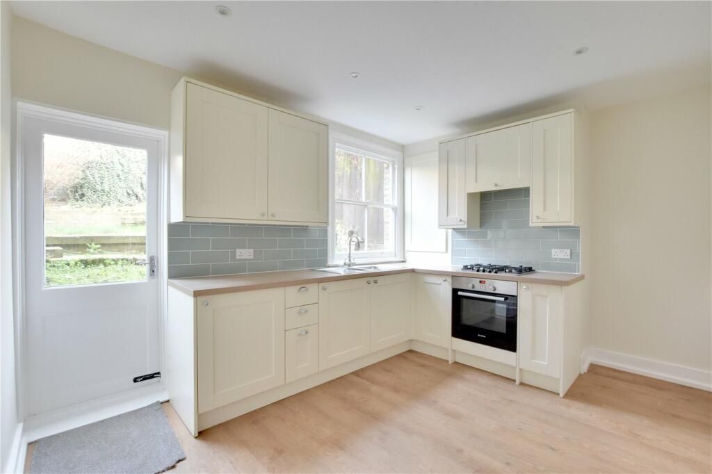 3 bed terraced house to rent in Mill Placemill Place, Chislehurst BR7