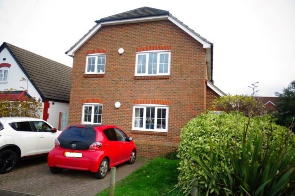 Kingswood Close, Ashford TW15  