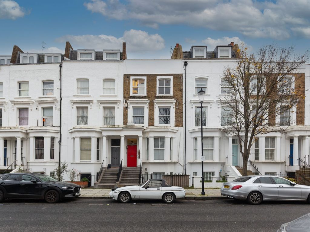 Terraced house for sale in Cornwall Crescent, London W11, £1,140,000