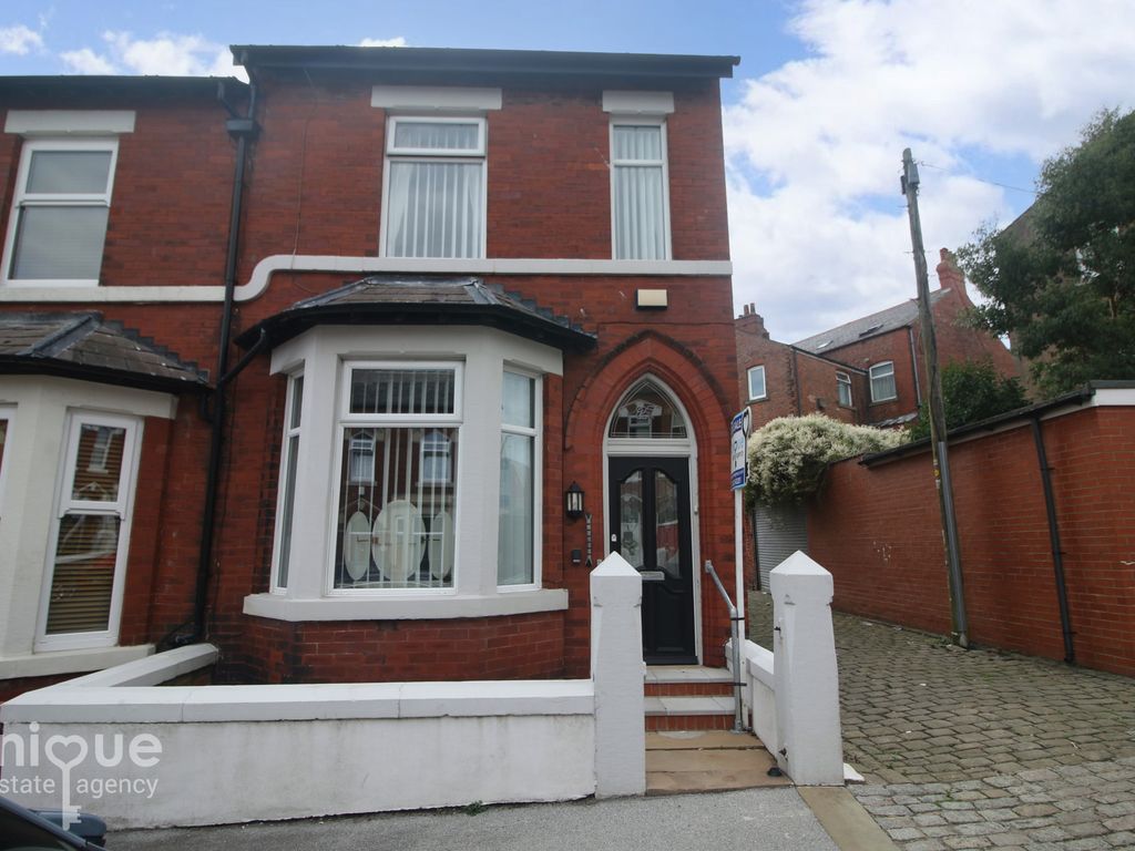 3 bed end terrace house for sale in Hesketh Place, Fleetwood FY7, £