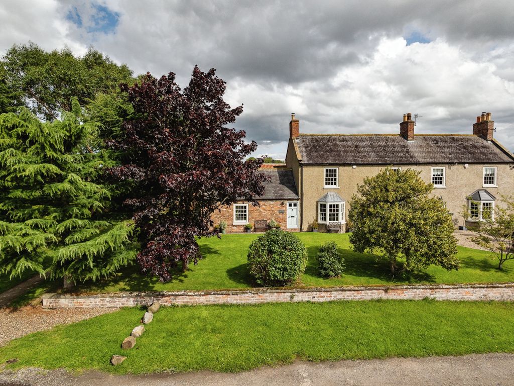 3 bed semidetached house for sale in Campion Lane, Hutton Rudby, Yarm