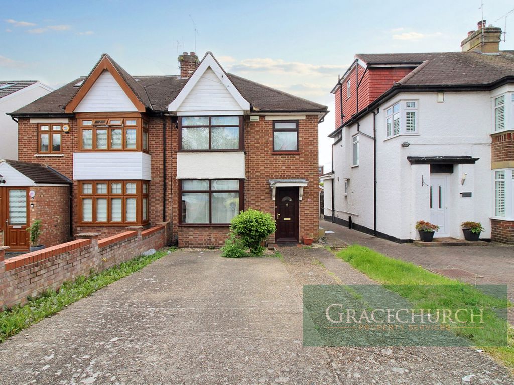 3 bed semidetached house for sale in Meadway, Enfield EN3, £475,000