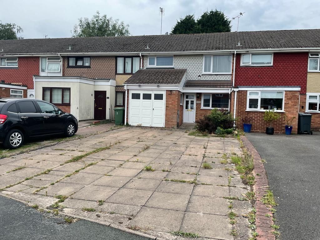3 bed terraced house for sale in The Hayes, Willenhall, West Midlands