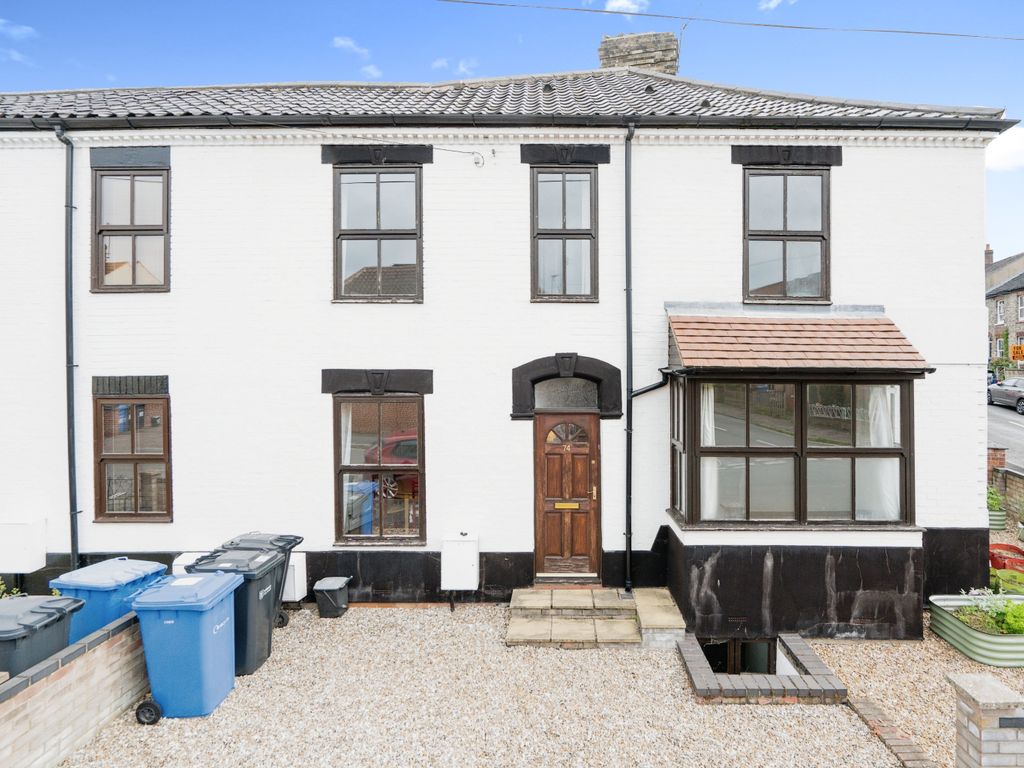 2 bed end terrace house for sale in Gloucester Street, Norwich, Norfolk